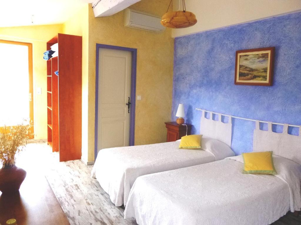 L'Art De Vivre Bed & Breakfast Latour-de-France Exterior photo