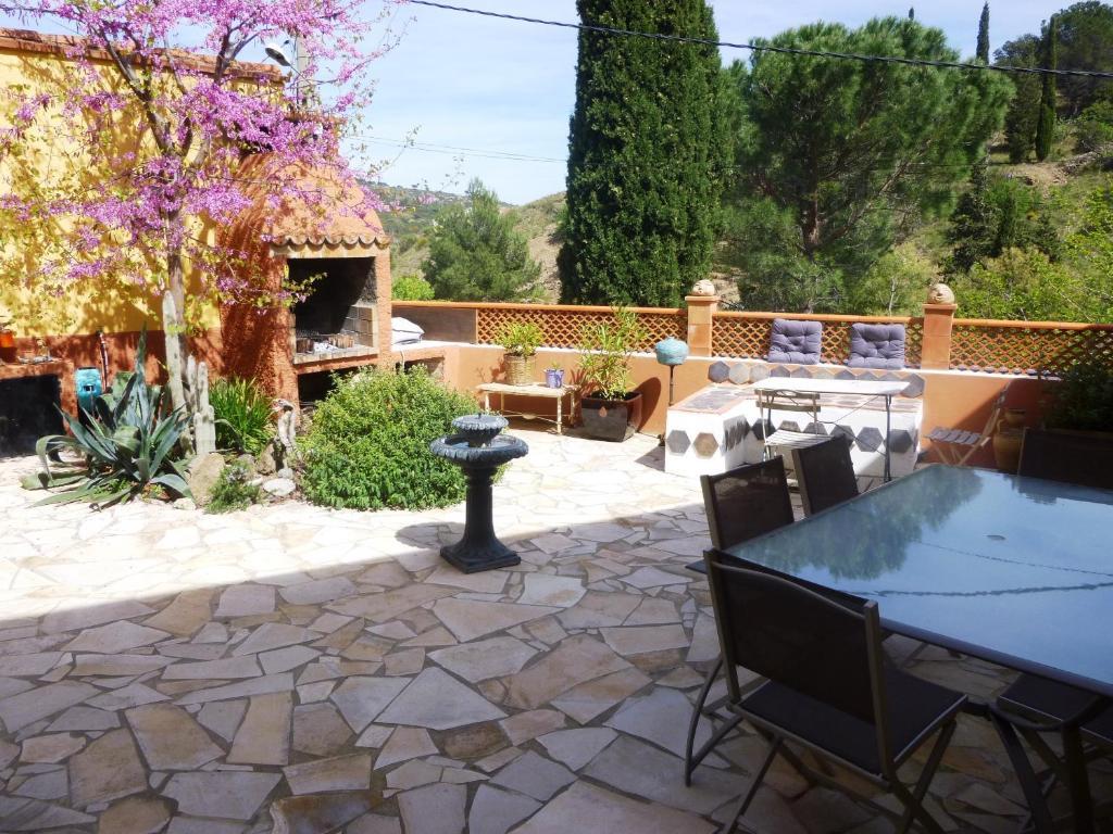 L'Art De Vivre Bed & Breakfast Latour-de-France Room photo