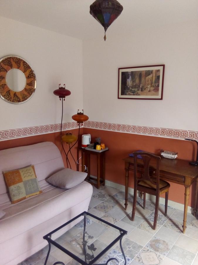 L'Art De Vivre Bed & Breakfast Latour-de-France Exterior photo