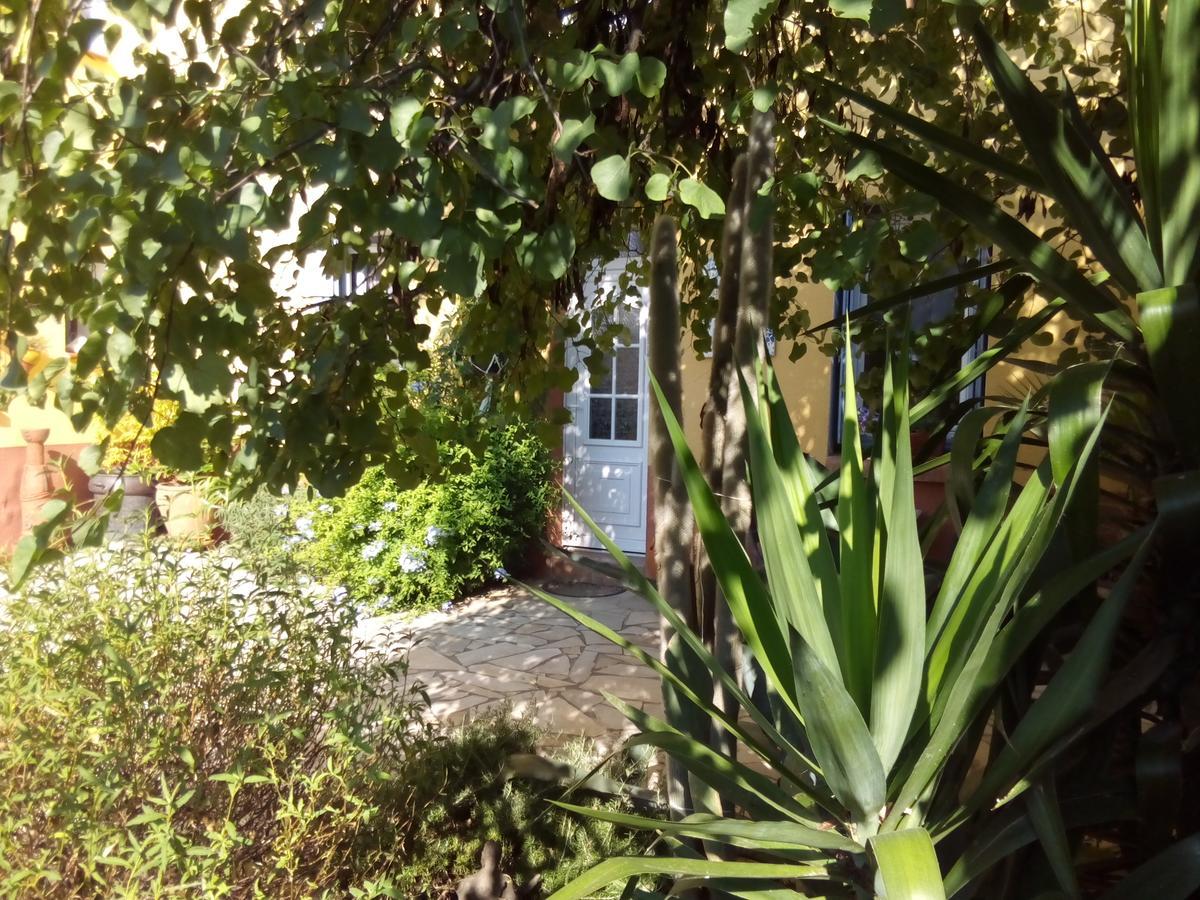 L'Art De Vivre Bed & Breakfast Latour-de-France Exterior photo
